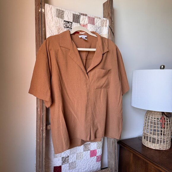 Calvin Klein Short Sleeve blouse - Picture 2 of 8